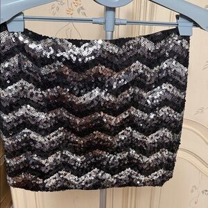Bebe 2b Sequin Chevron Skirt - Black, Silver, grey M